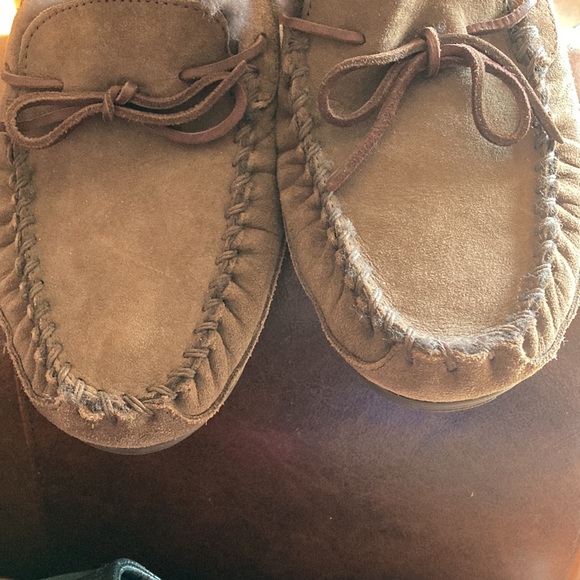Men’s L.L. Bean slippers - Picture 6 of 7